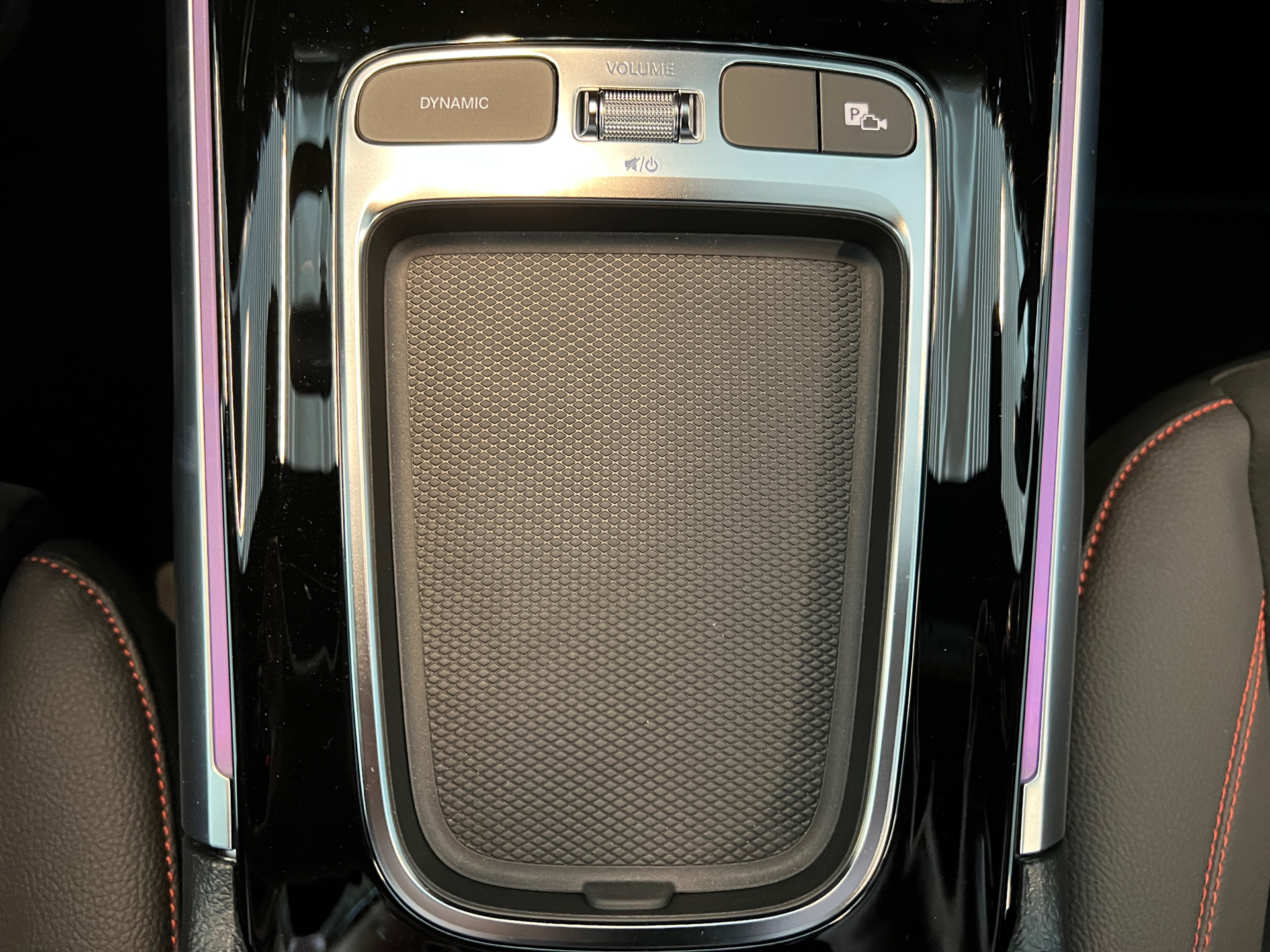 Billede af Mercedes-Benz EQB 250+ 7 pers. EL AMG Edition 190HK 5d Aut.