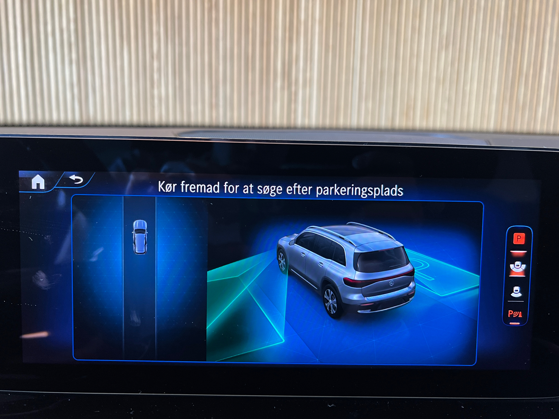 Billede af Mercedes-Benz EQB 250+ 7 pers. EL AMG Edition 190HK 5d Aut.