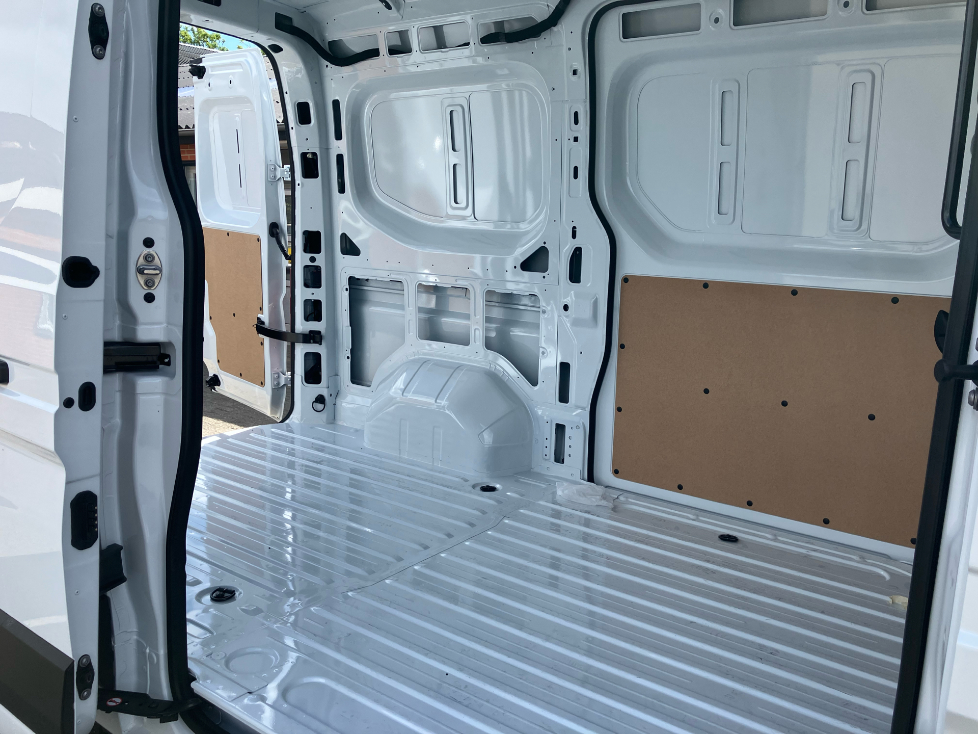 Billede af Nissan Interstar L2H2 2,3 DCi N-Connecta 150HK Van 6g Aut.