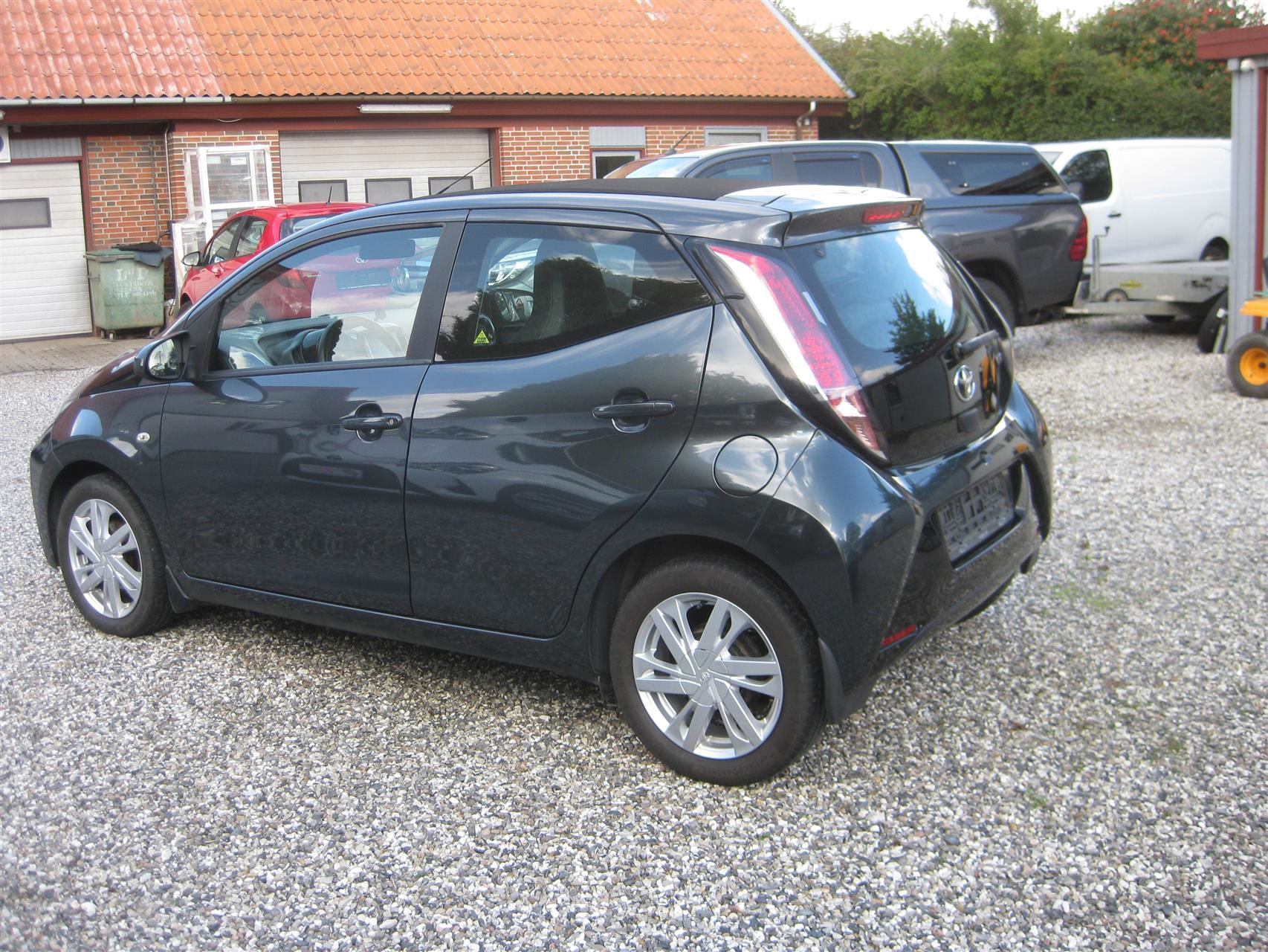 Billede af Toyota Aygo 1,0 VVT-I X-Wave Sky 69HK 5d