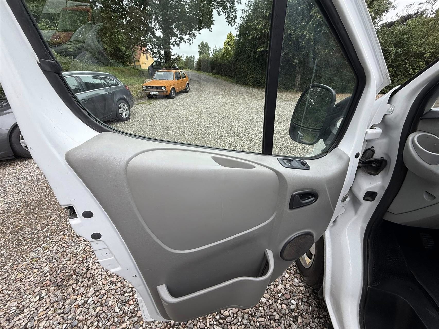 Billede af Renault Trafic T29 L2H1 2,0 DCI 115HK Van 6g