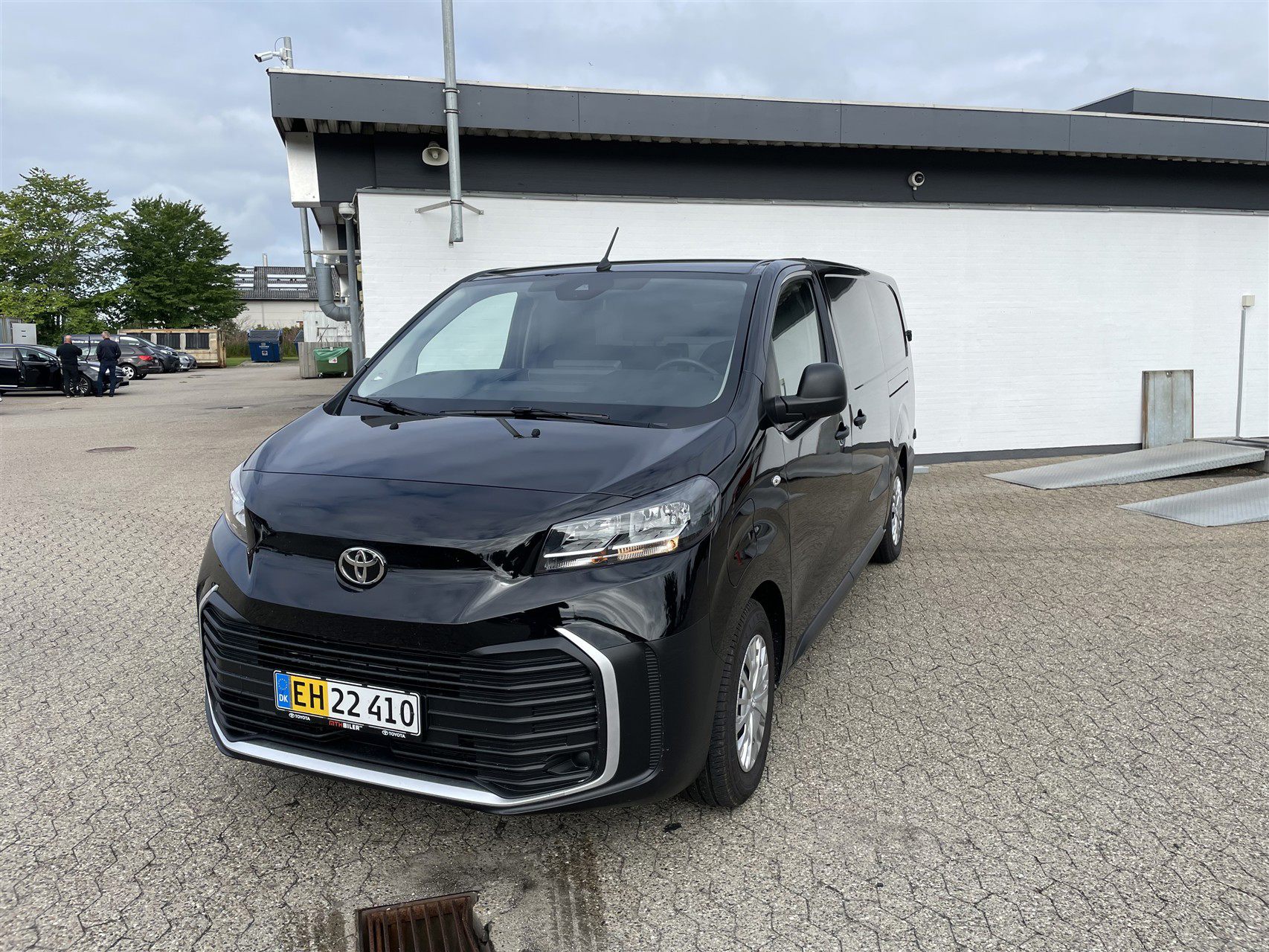 Billede af Toyota Proace Electric Long EL Comfort Master m/ 2 Skydedøre 136HK Van Aut.