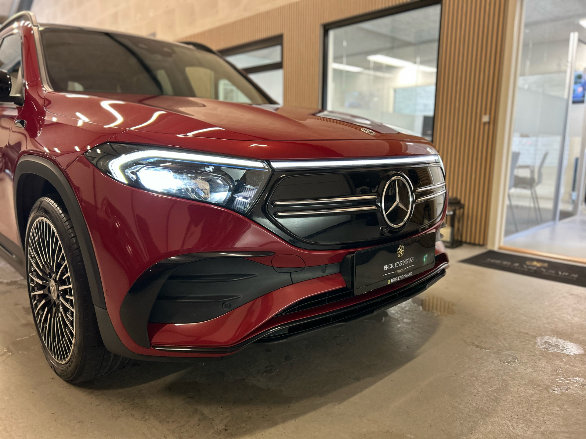 Billede af Mercedes-Benz EQB 250 EL AMG Line 190HK 5d Aut.