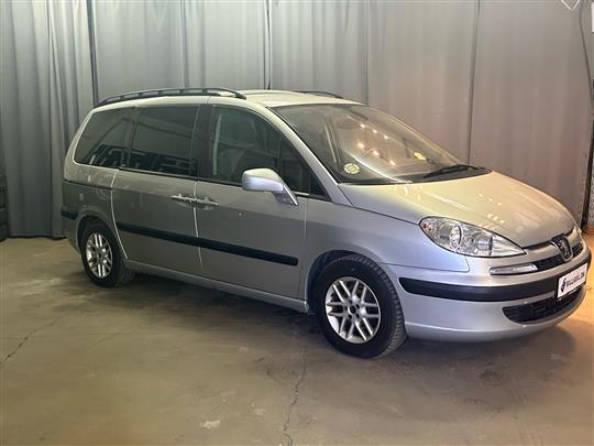 Peugeot 807 2,2 HDI SR 130HK