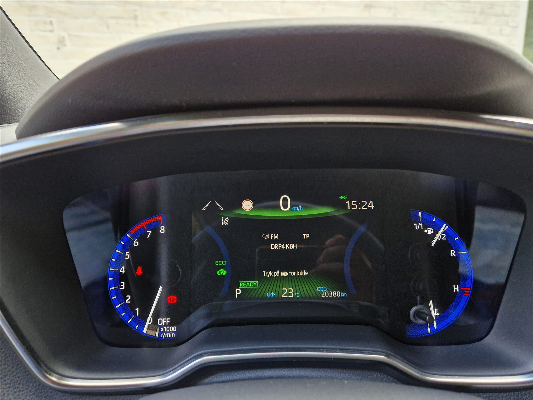 Billede af Toyota Corolla 2,0 Hybrid H3 Smart E-CVT 180HK 5d 6g Aut.