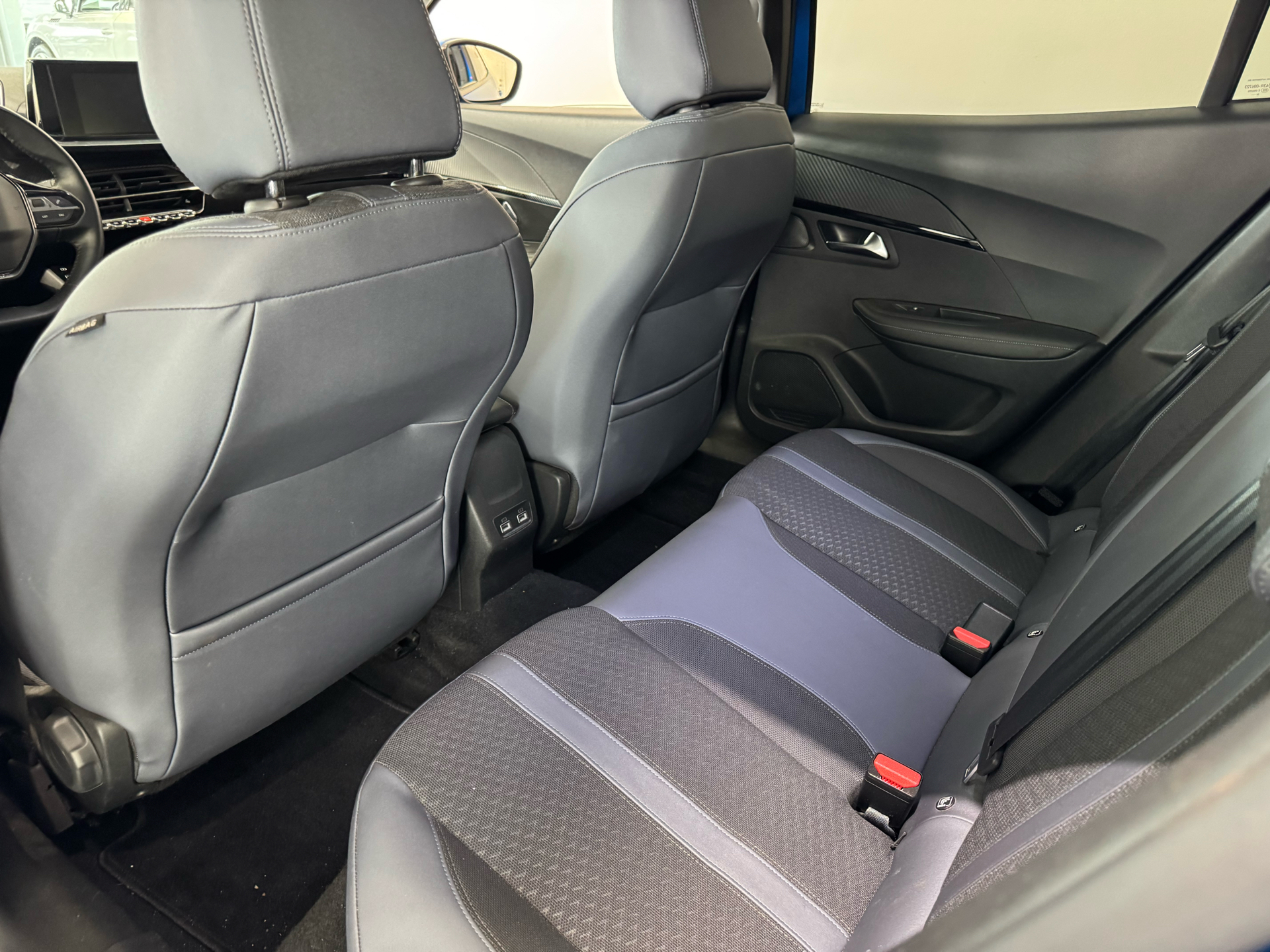 Billede af Peugeot e-2008 EL Allure 136HK 5d Aut.