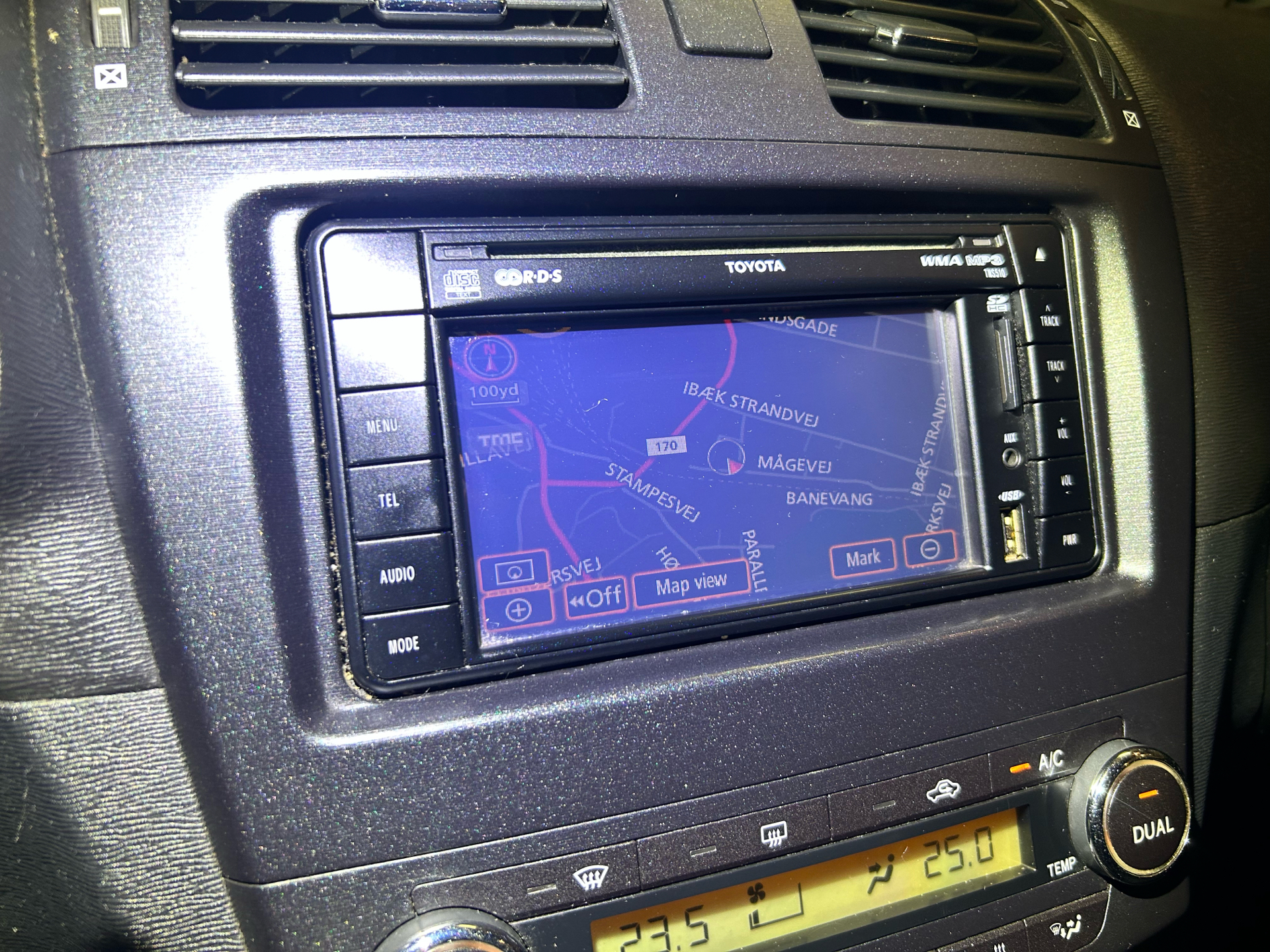 Billede af Toyota Avensis 2,0 D-4D DPF T1 126HK Stc 6g