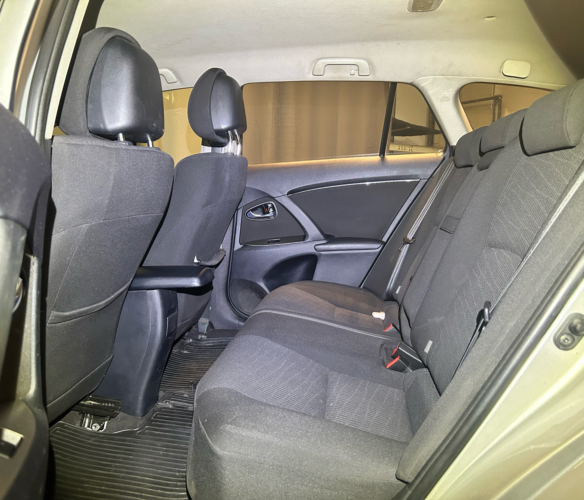 Billede af Toyota Avensis 2,0 D-4D DPF T1 126HK Stc 6g