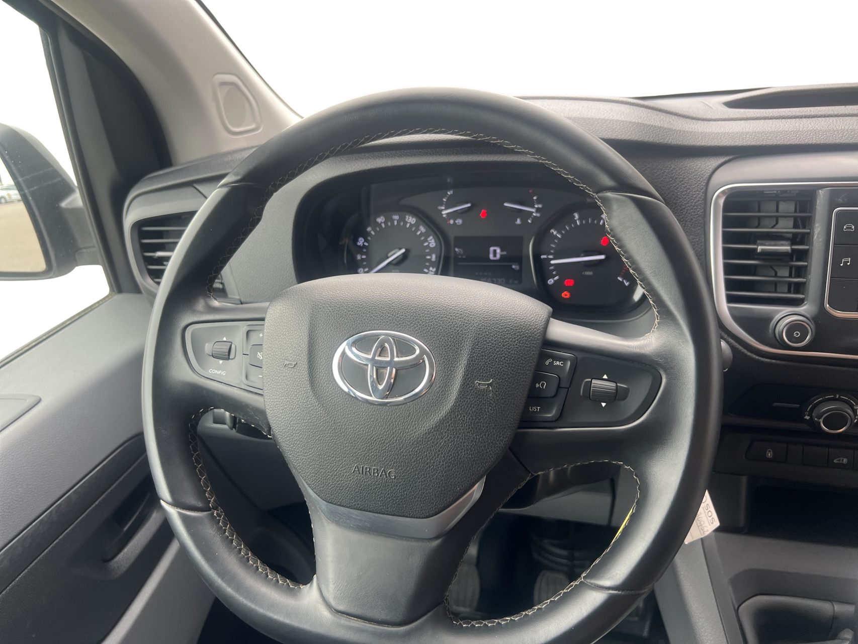 Billede af Toyota Proace Long 2,0 D Comfort Master m/dobbelt skydedør, bagklap 122HK Van 6g