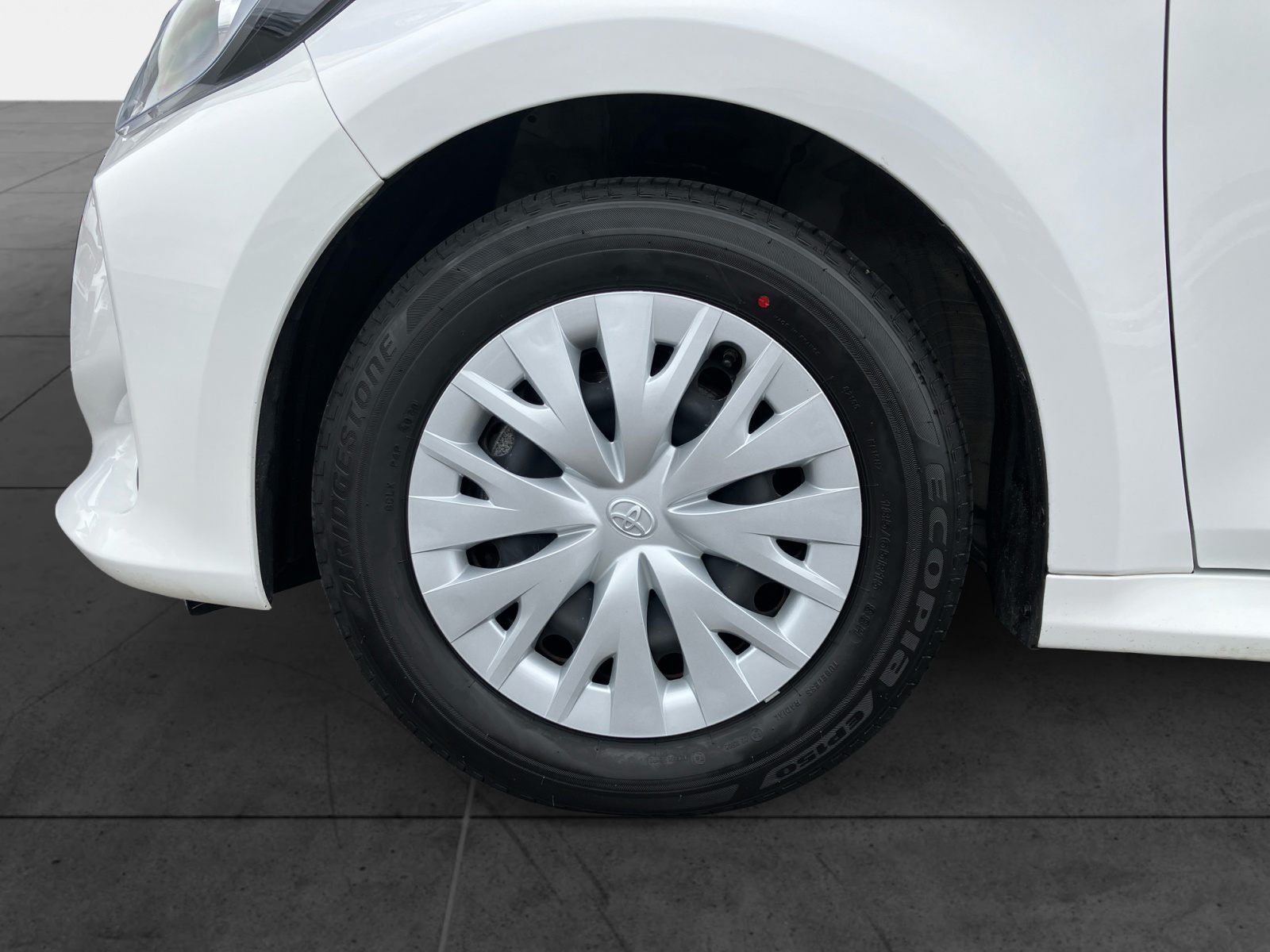 Billede af Toyota Yaris 1,5 Hybrid Essential 116HK 5d Trinl. Gear