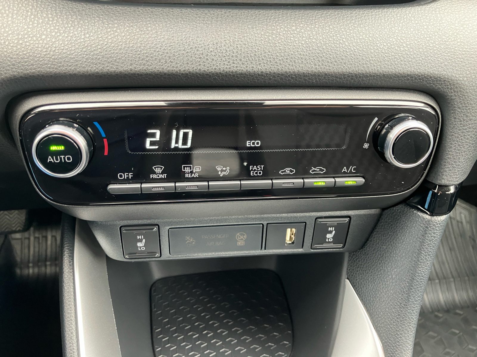 Billede af Toyota Yaris 1,5 Hybrid Essential 116HK 5d Trinl. Gear