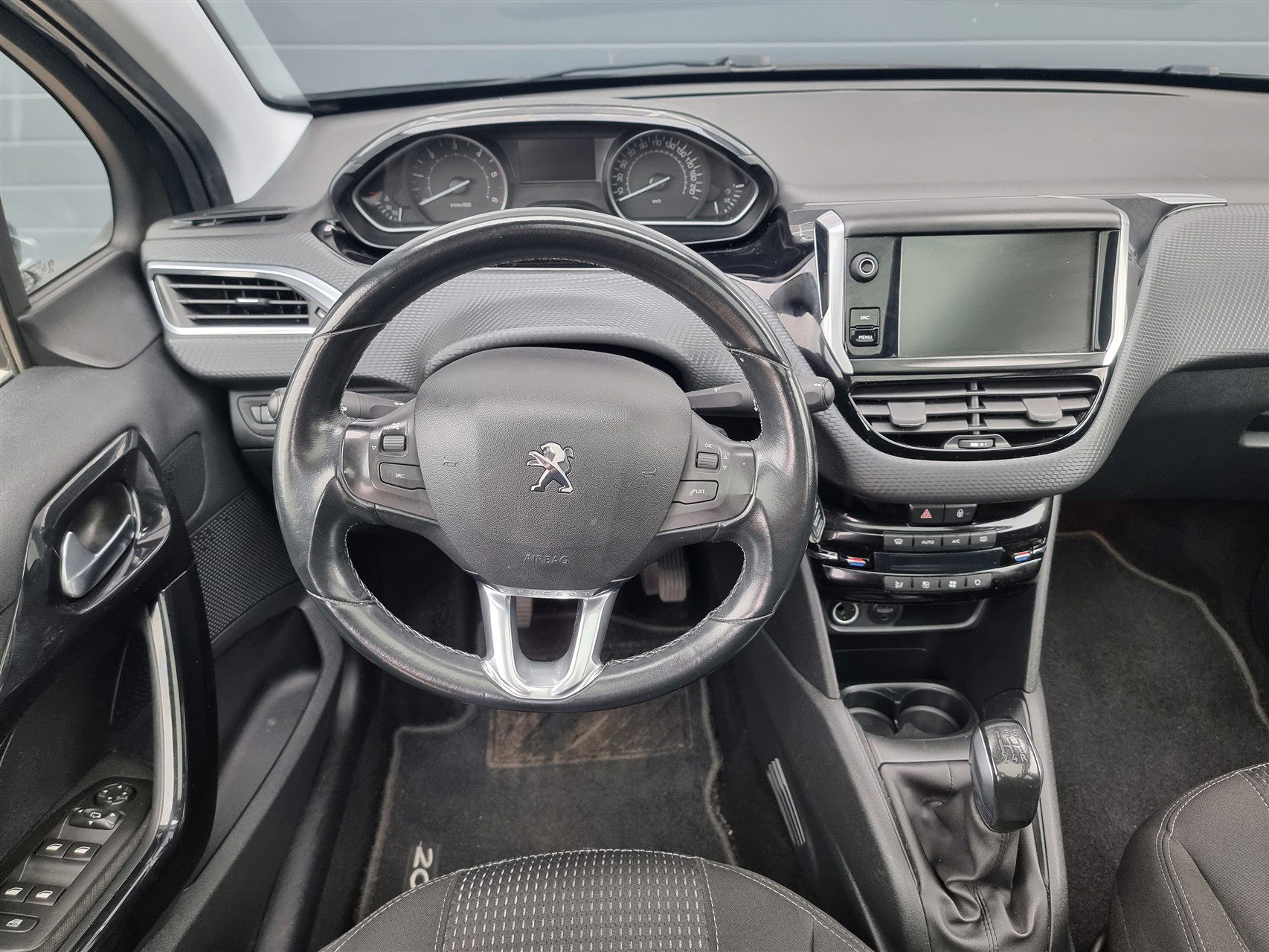 Billede af Peugeot 208 1,6 BlueHDi Allure Sky 100HK 5d