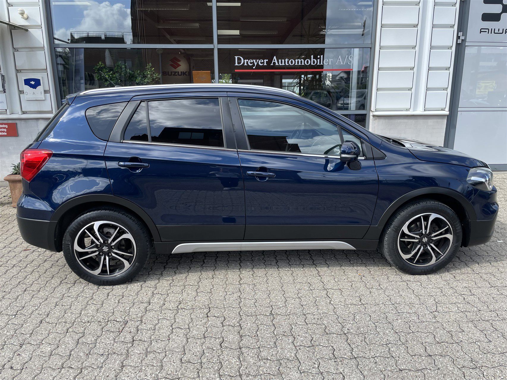 Billede af Suzuki S-Cross 1,0 Boosterjet Active 112HK 5d