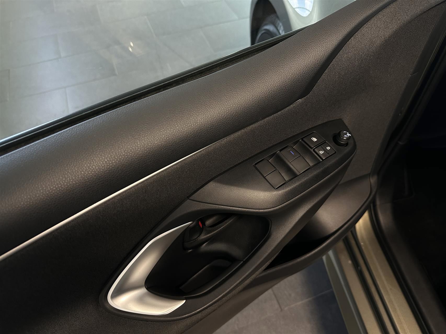 Billede af Mazda 2 1,5 VVT-I  Hybrid Agile CVT 116HK 5d Trinl. Gear