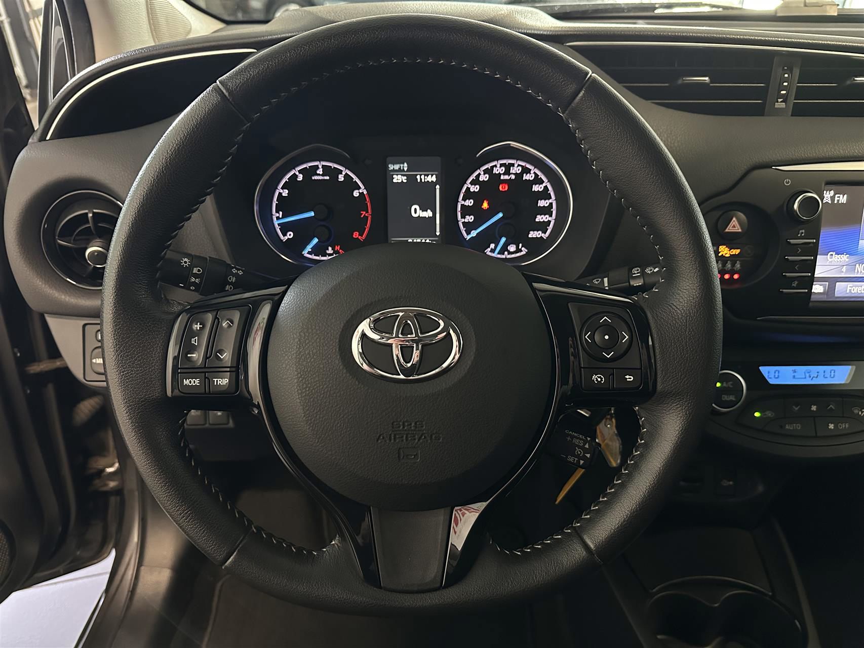 Billede af Toyota Yaris 1,5 VVT-I T2 Exclusive 111HK 5d 6g