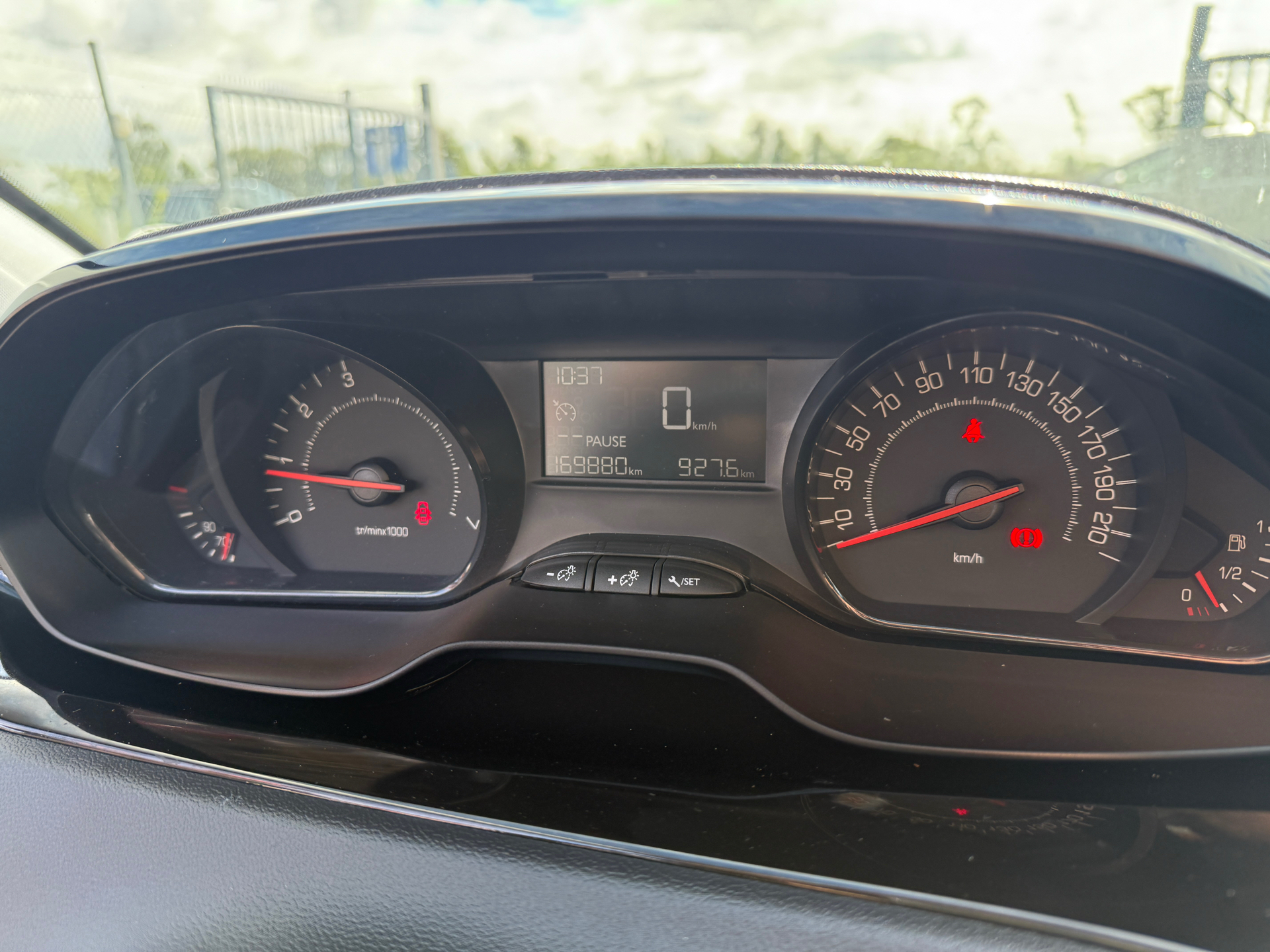 Billede af Peugeot 208 1,0 VTi Access + AirSound 68HK 5d