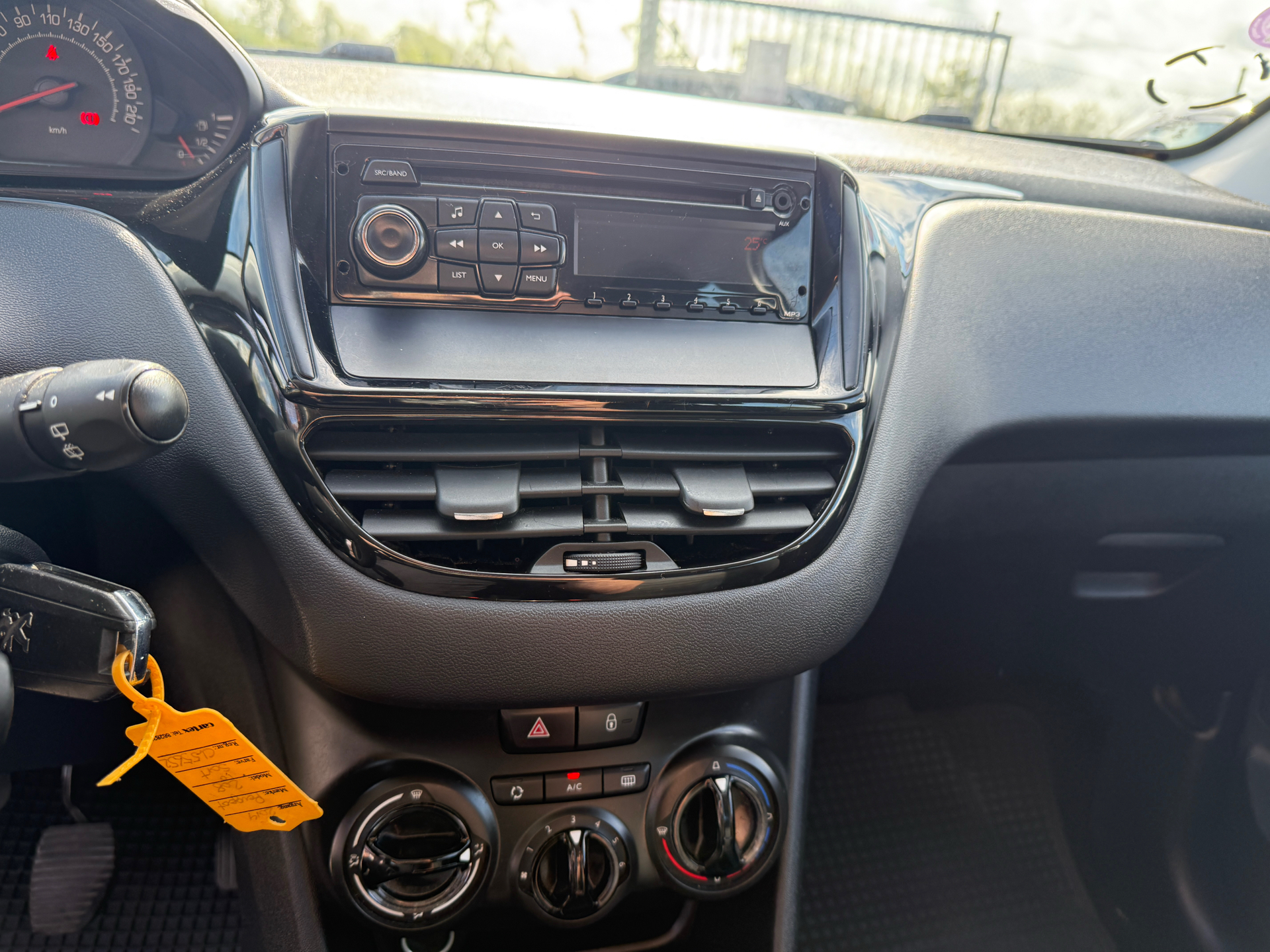 Billede af Peugeot 208 1,0 VTi Access + AirSound 68HK 5d