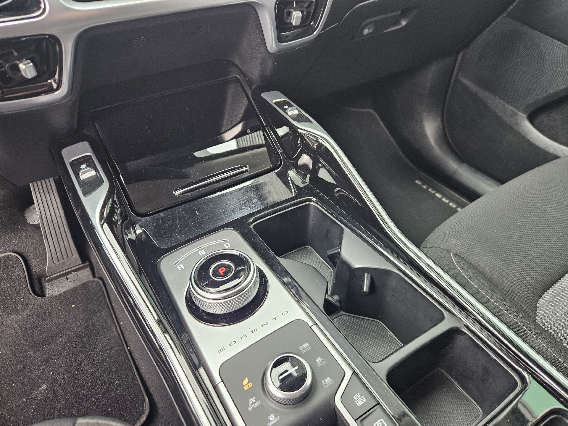 Billede af Kia Sorento 1,6 T-GDI PHEV  Plugin-hybrid Upgrade 4WD 265HK 5d 6g Aut.