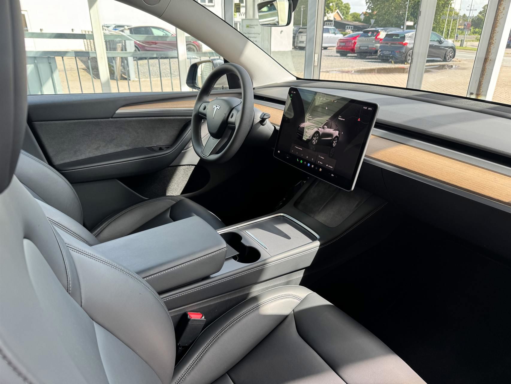 Billede af Tesla Model Y EL Standard Range RWD 204HK 5d Aut.