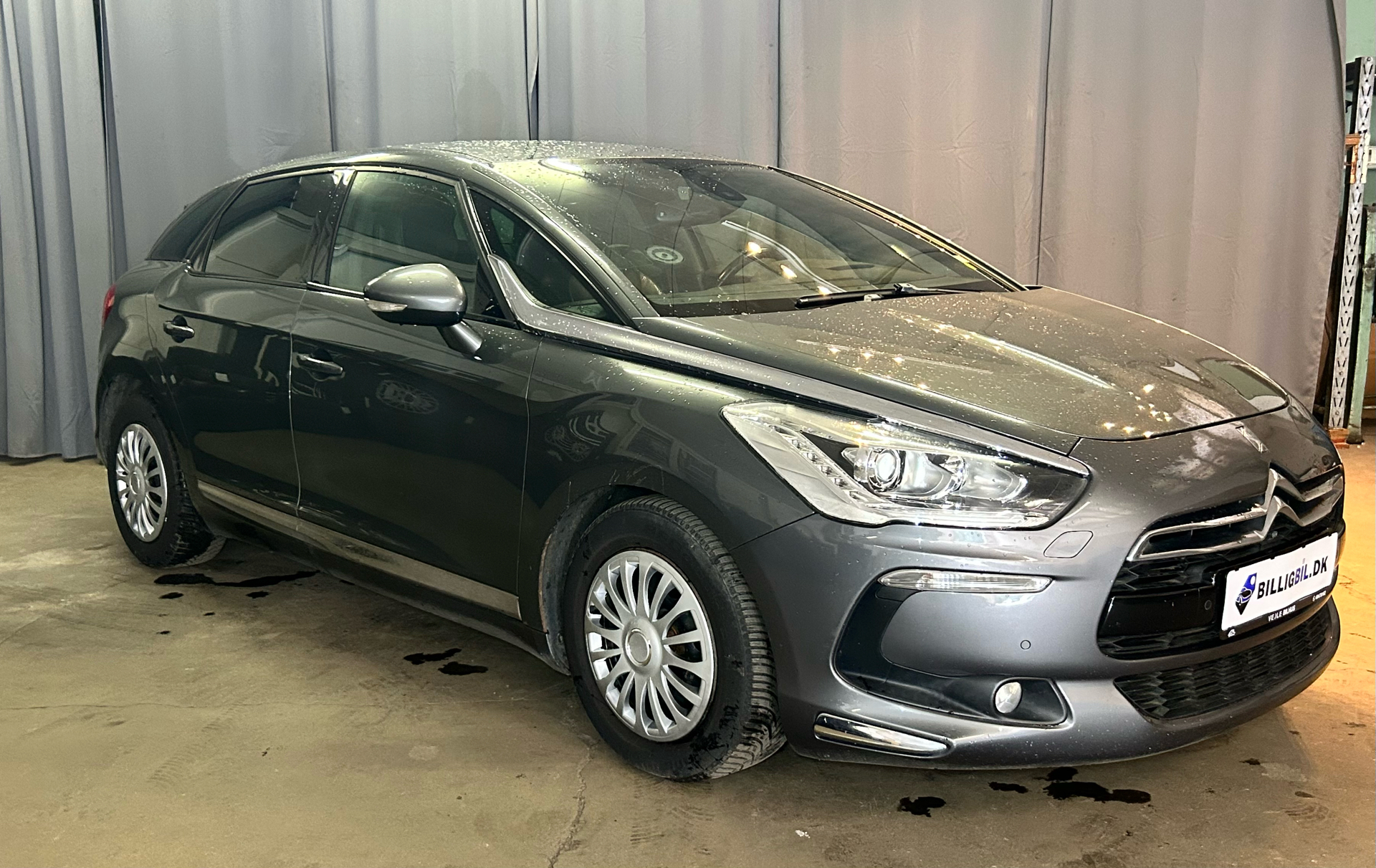 Billede af Citroën DS5 1,6 e-HDi Design E6G 110HK 5d 6g Aut.