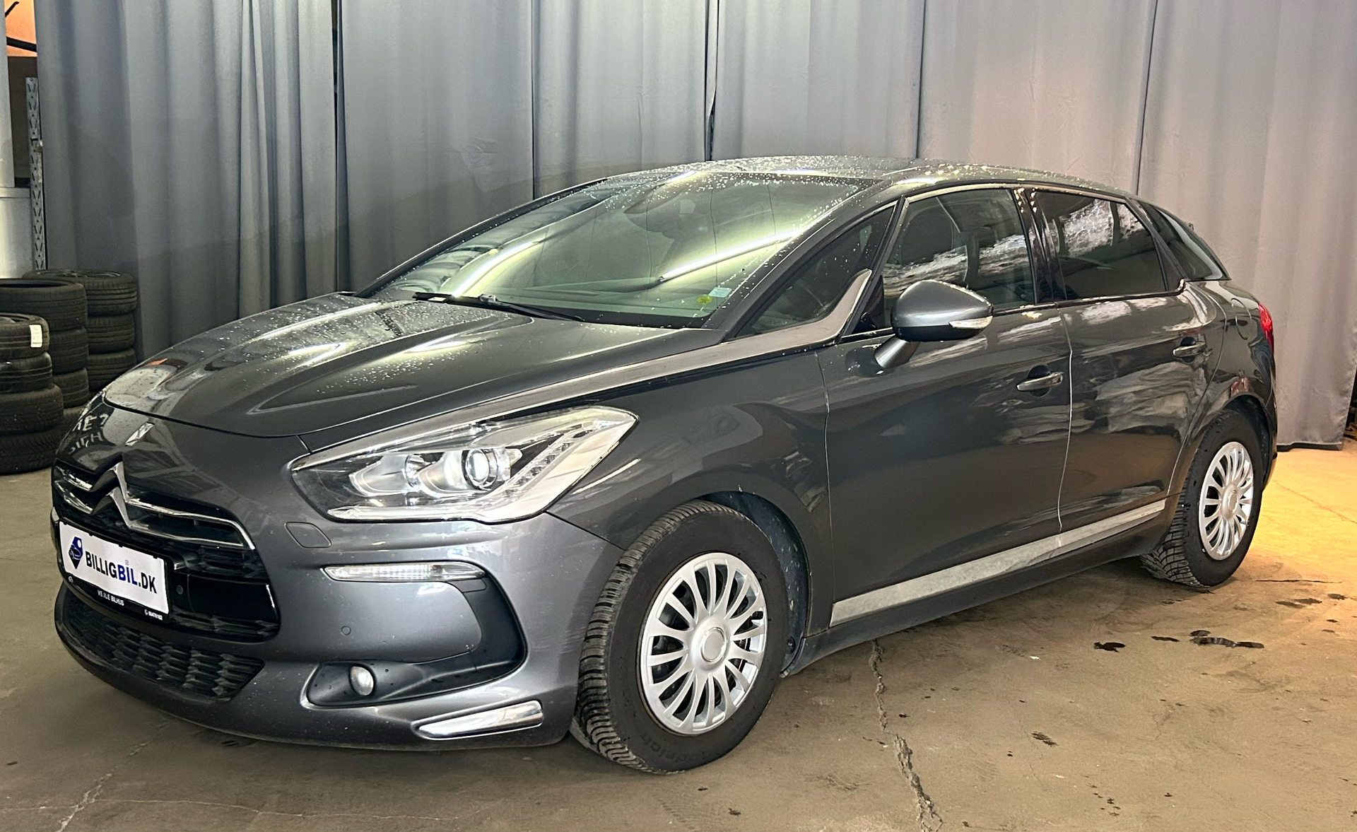 Billede af Citroën DS5 1,6 e-HDi Design E6G 110HK 5d 6g Aut.