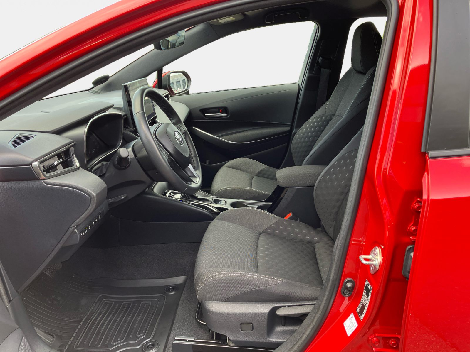 Billede af Toyota Corolla Touring Sports 1,8 Hybrid Active Comfort Pack E-CVT 140HK Stc Trinl. Gear