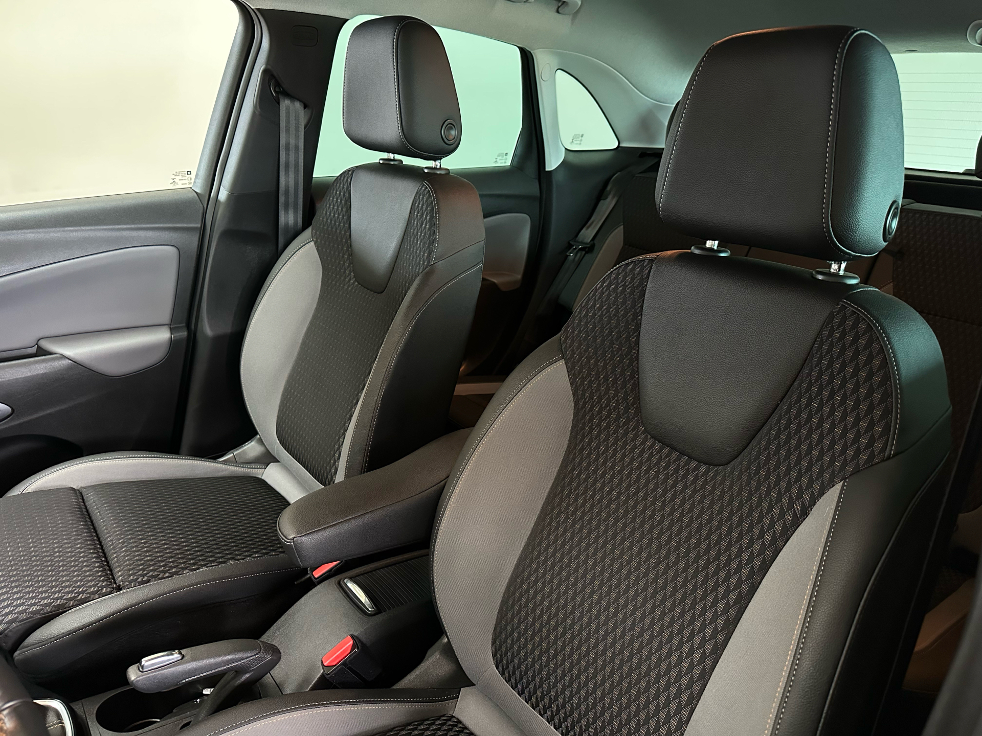 Billede af Opel Crossland X 1,2 T Sport Start/Stop 110HK 5d 6g