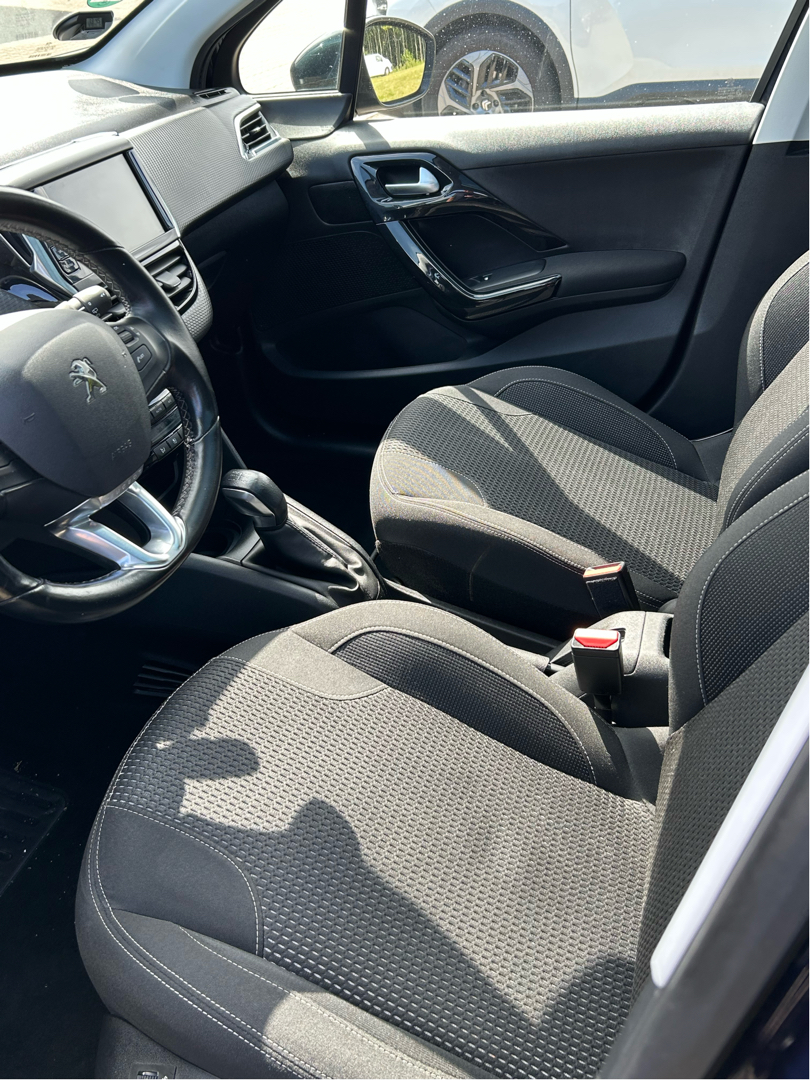 Billede af Peugeot 208 1,6 BlueHDi Desire Sky 100HK 5d
