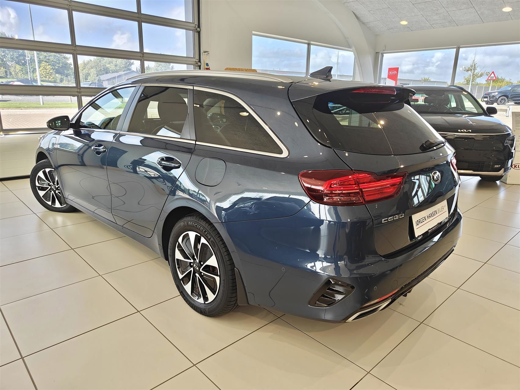 Billede af Kia Ceed SW 1,6 GDI PHEV  Plugin-hybrid Upgrade m/Intro DCT 141HK Stc 6g Aut.