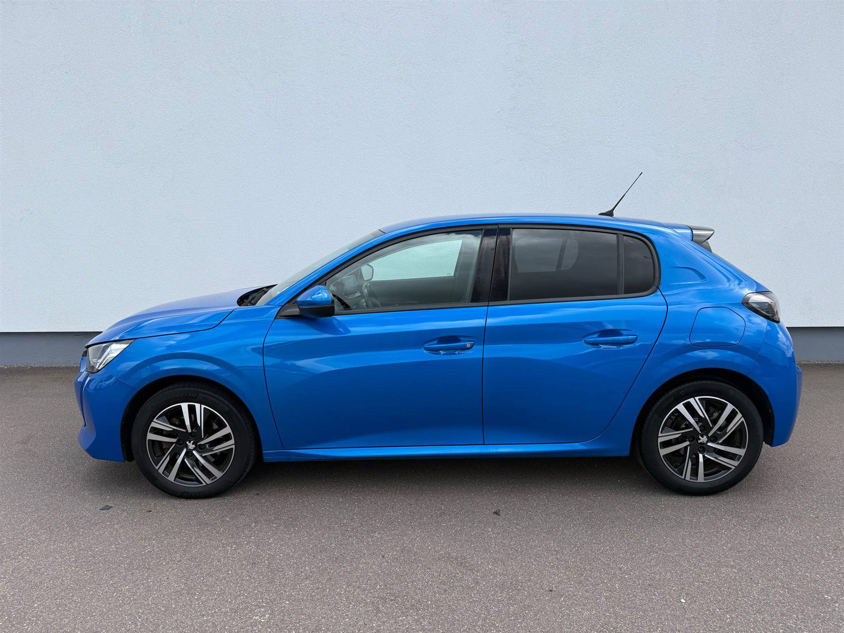Billede af Peugeot 208 1,2 PureTech Allure+ 100HK 5d 6g