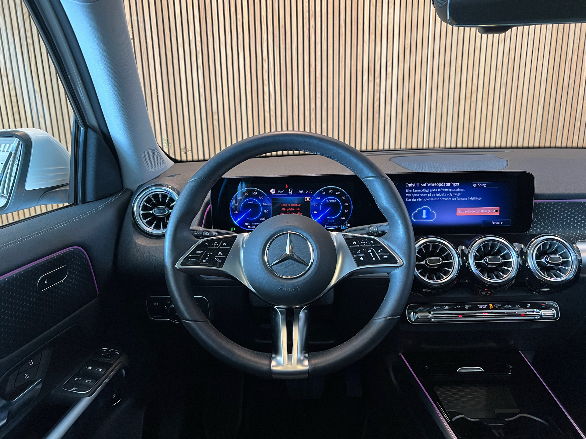 Billede af Mercedes-Benz EQB 250+ EL Premium Plus 190HK 5d Aut.