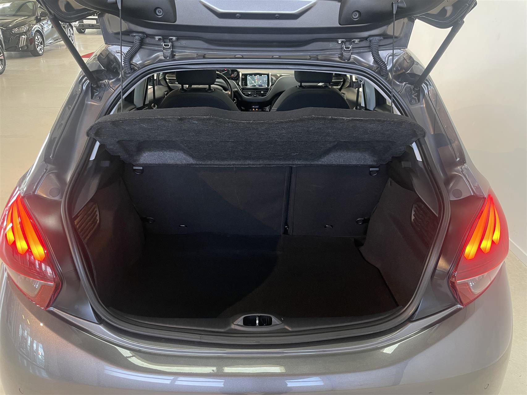 Billede af Peugeot 208 1,2 PureTech Prestige 82HK 5d