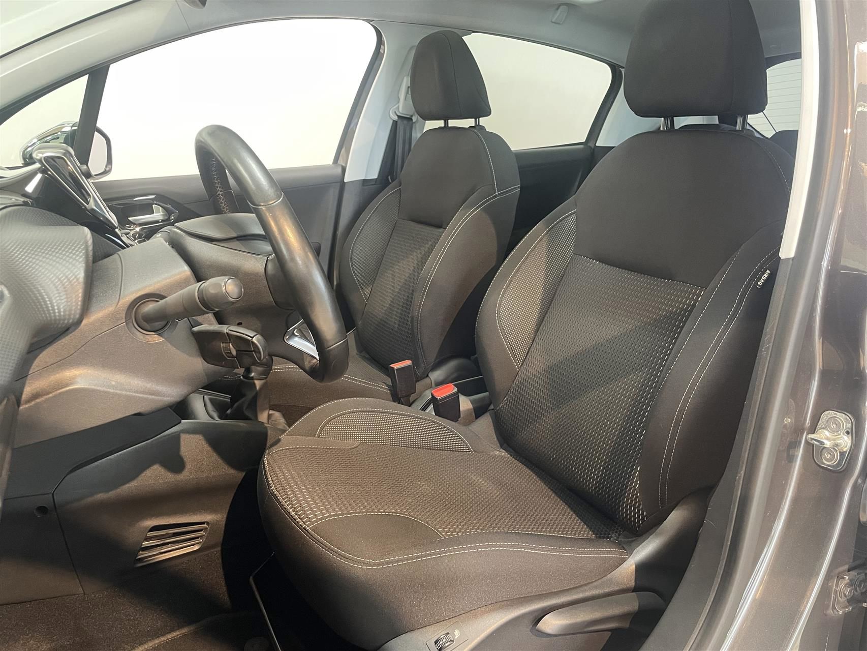 Billede af Peugeot 208 1,2 PureTech Prestige 82HK 5d