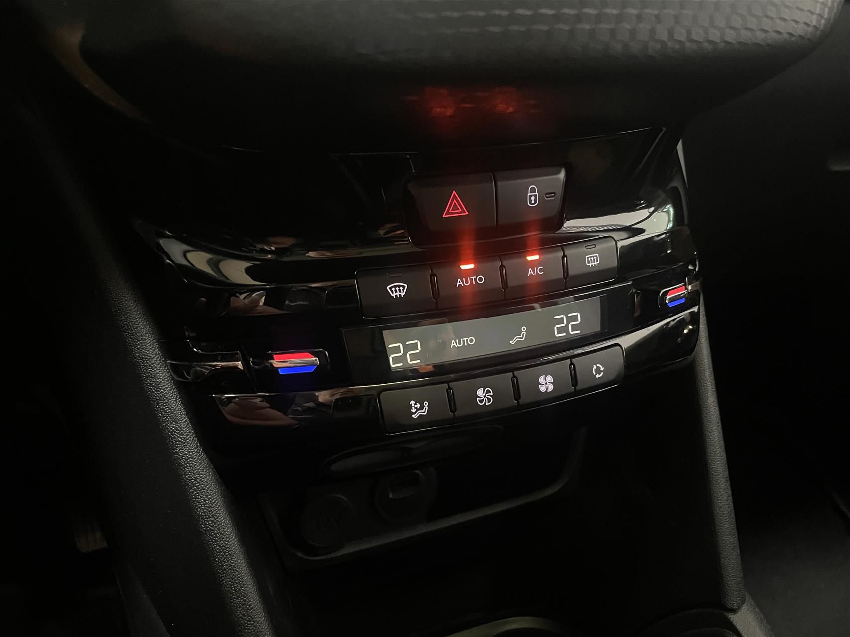 Billede af Peugeot 208 1,2 PureTech Prestige 82HK 5d