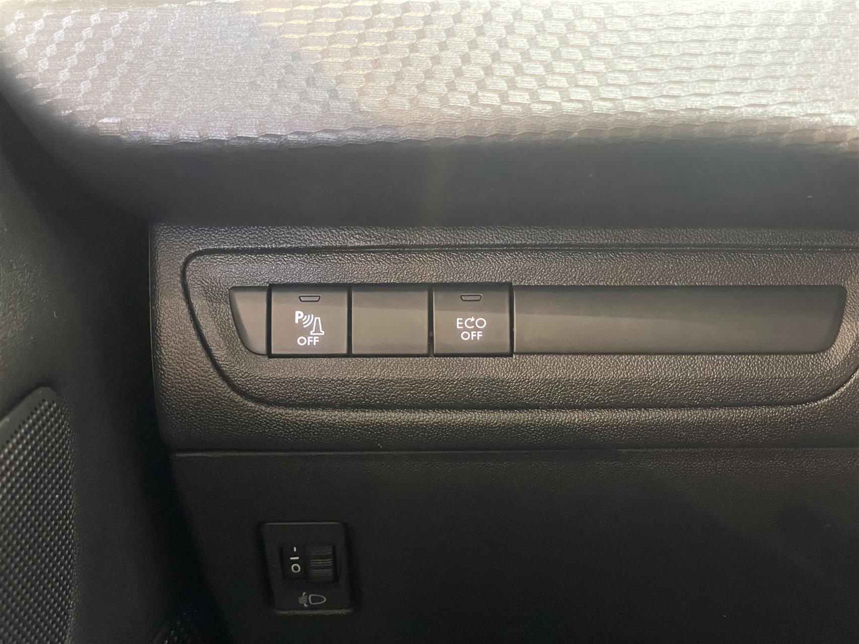 Billede af Peugeot 208 1,2 PureTech Prestige 82HK 5d