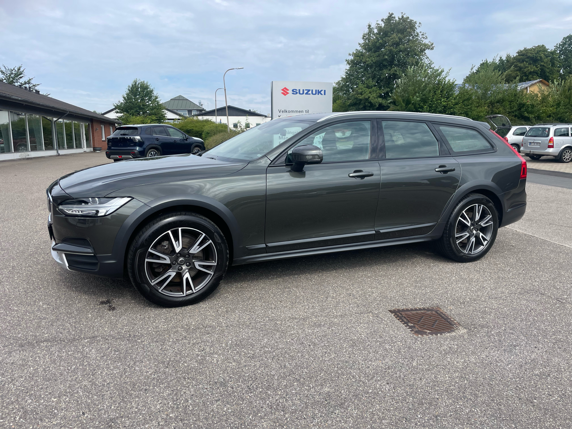 Billede af Volvo V90 Cross Country 2,0 D4 AWD 190HK Stc 8g Aut.