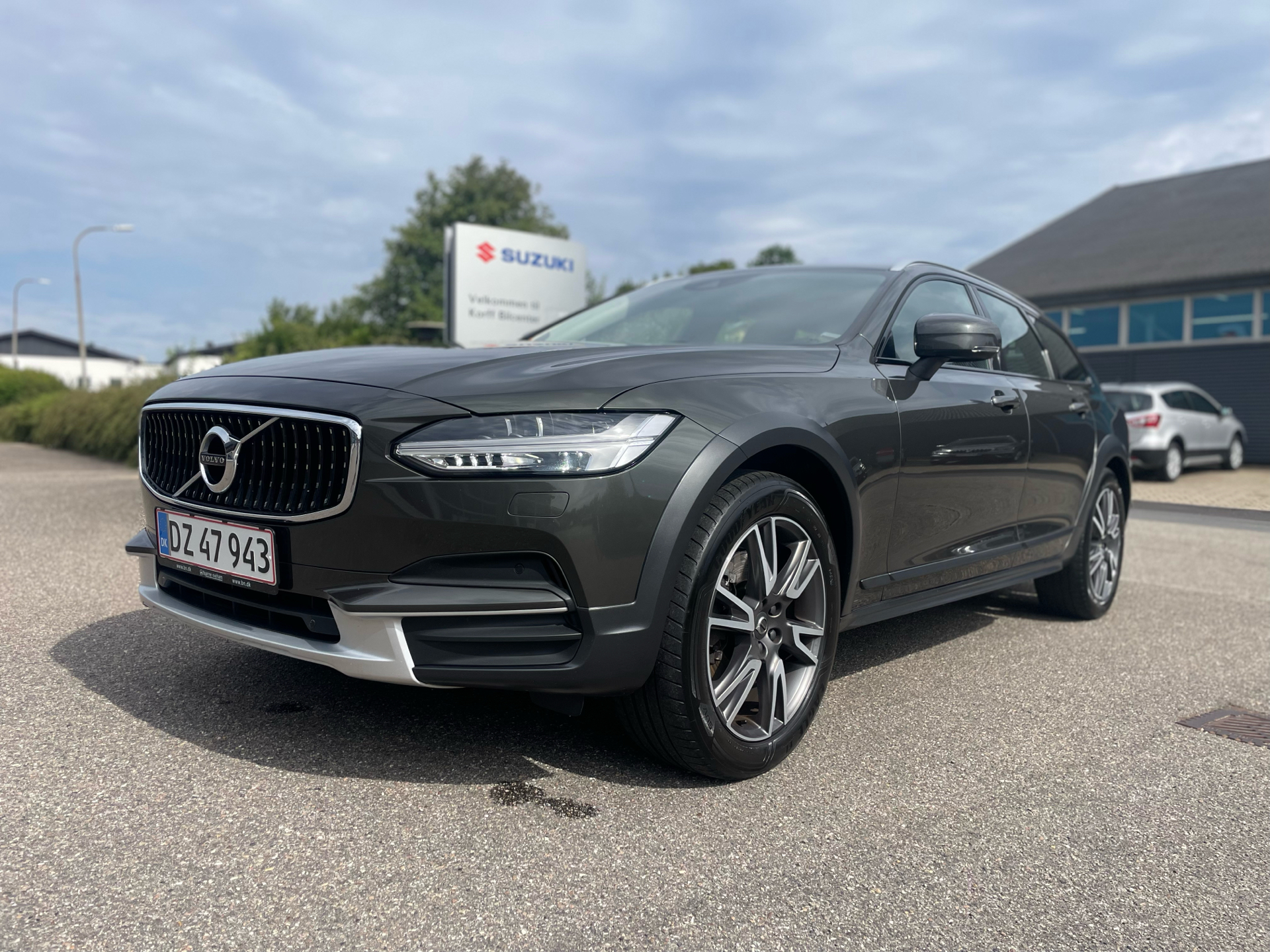 Billede af Volvo V90 Cross Country 2,0 D4 AWD 190HK Stc 8g Aut.