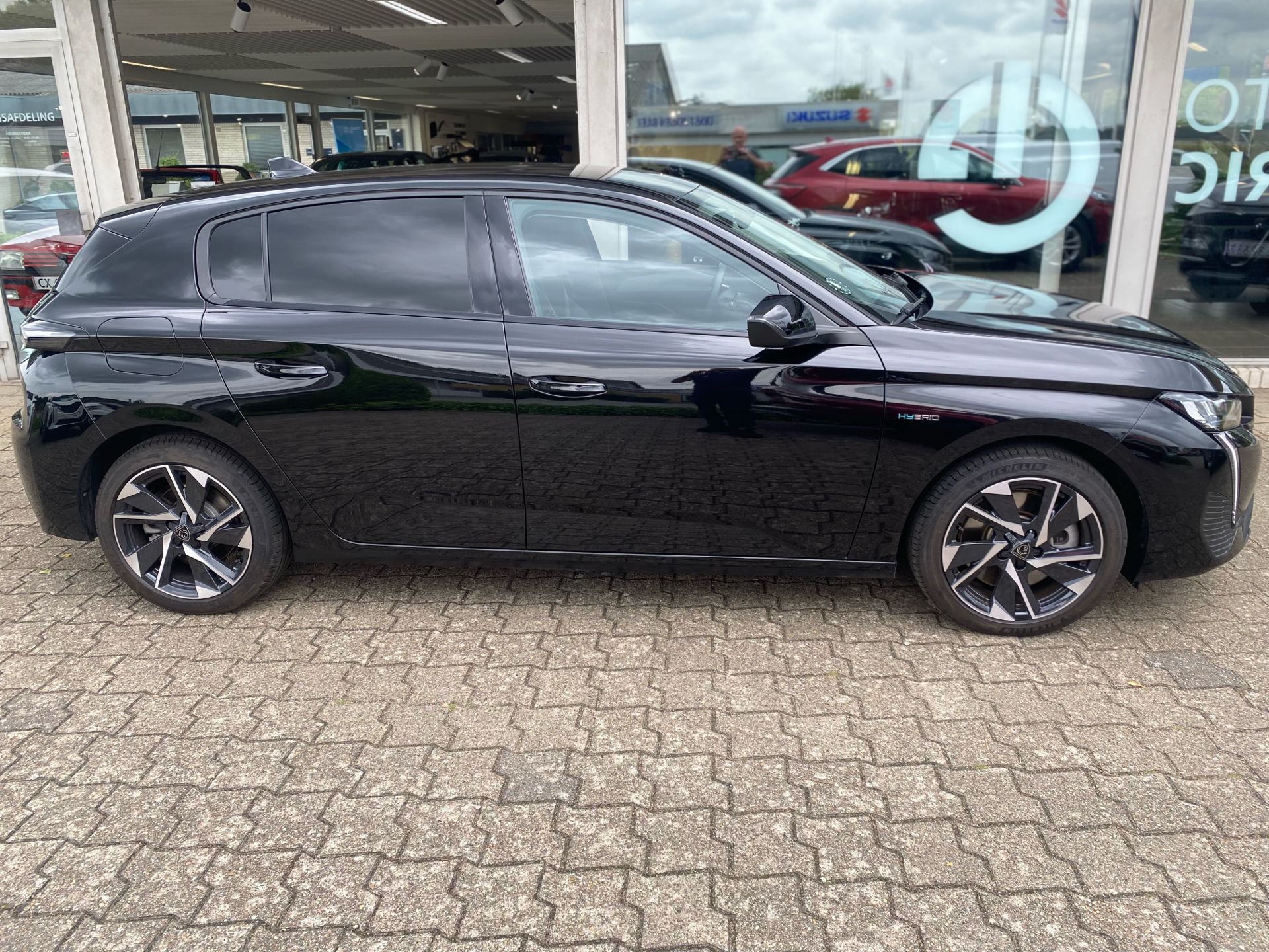 Billede af Peugeot 308 1,6 Plugin-hybrid First Selection EAT8 180HK 5d 8g Aut.