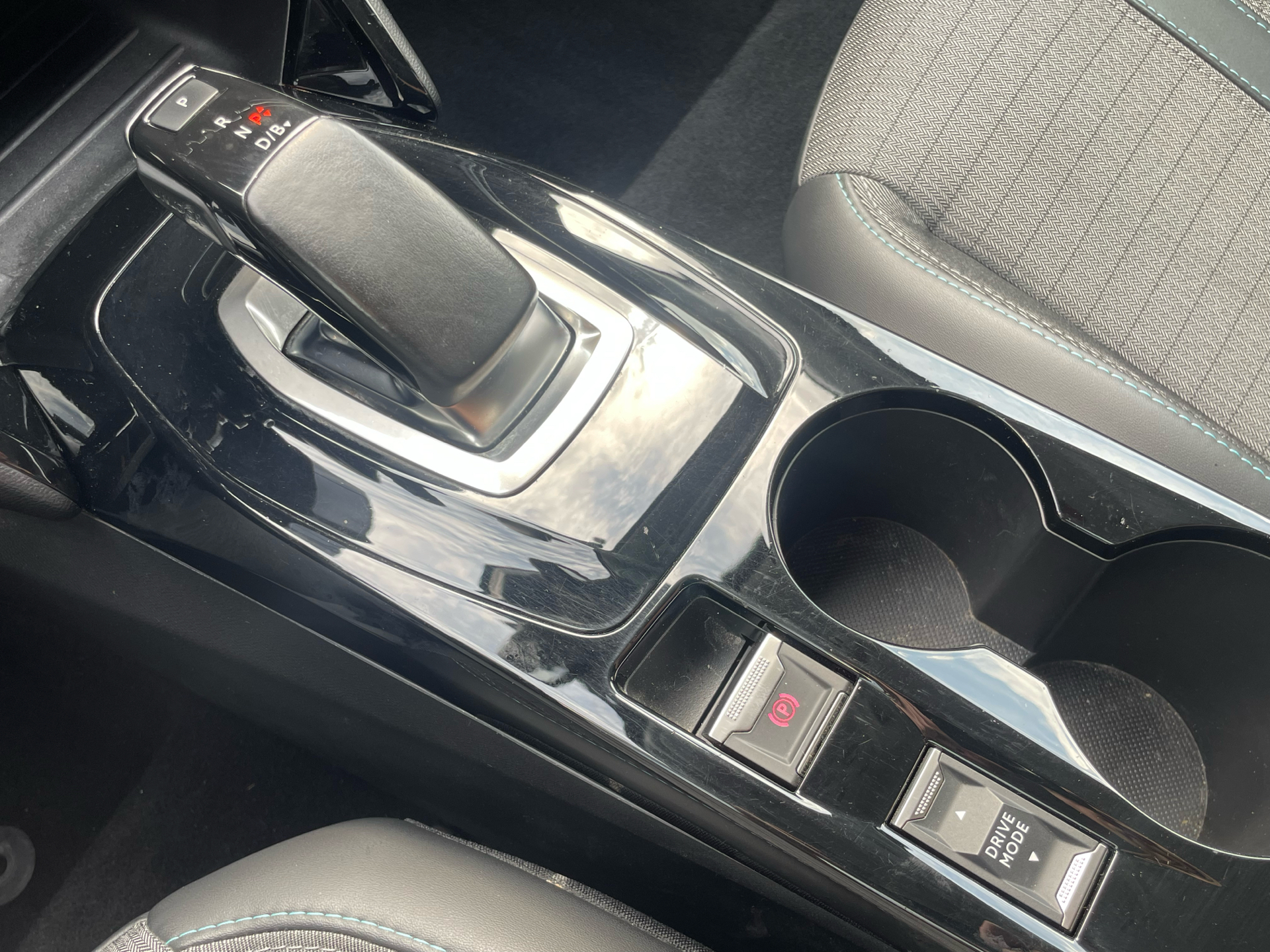 Billede af Peugeot e-208 EL Allure Pack 136HK 5d Aut.