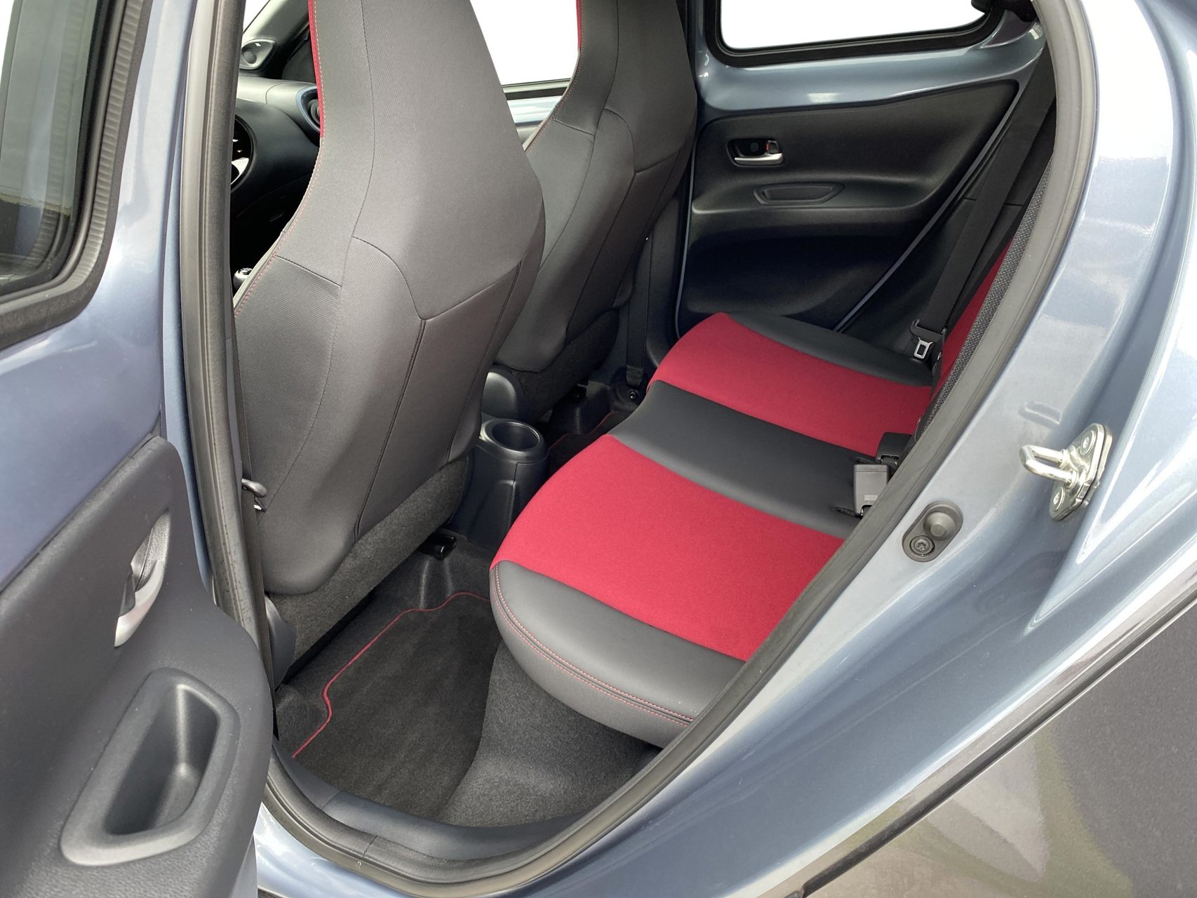 Billede af Toyota Aygo X 1,0 VVT-I Undercover 72HK 5d