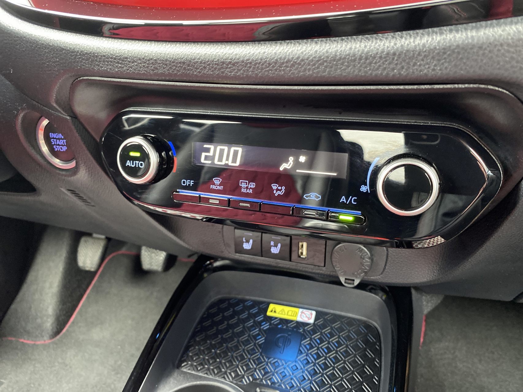 Billede af Toyota Aygo X 1,0 VVT-I Undercover 72HK 5d