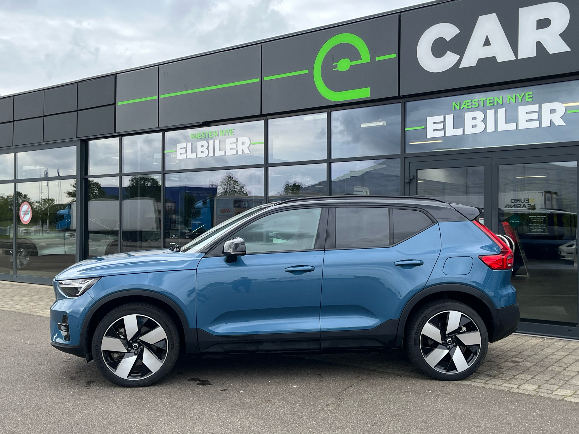 Billede af Volvo XC40 Recharge Twin Ultimate AWD 408HK 5d Aut.