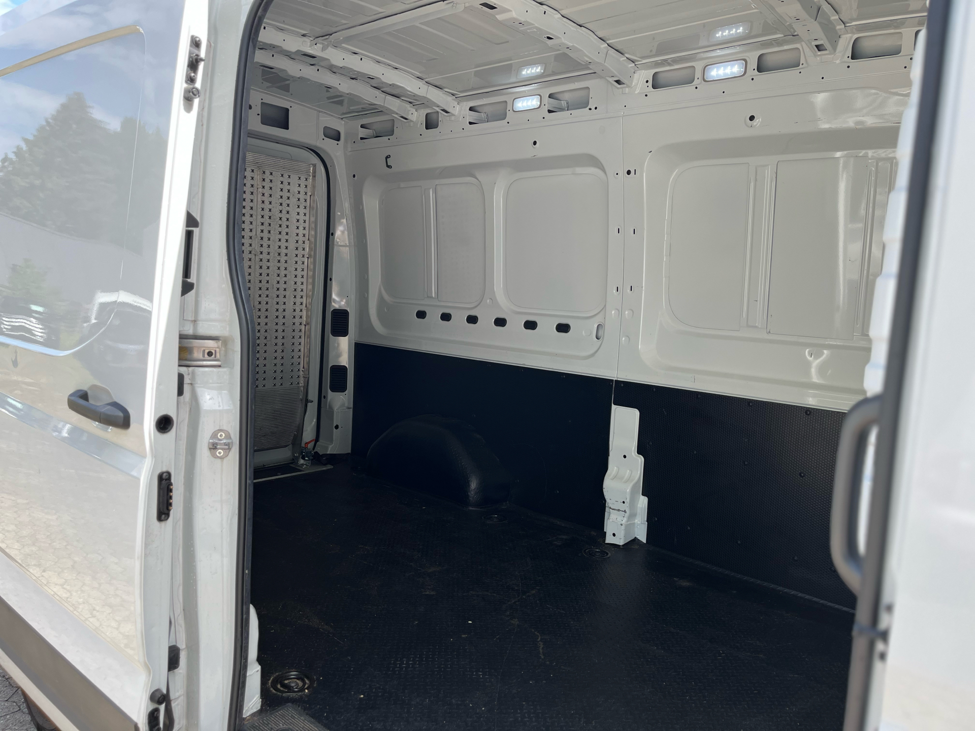 Billede af Maxus Deliver9 L3H2 2,0 D 148HK Van Aut.