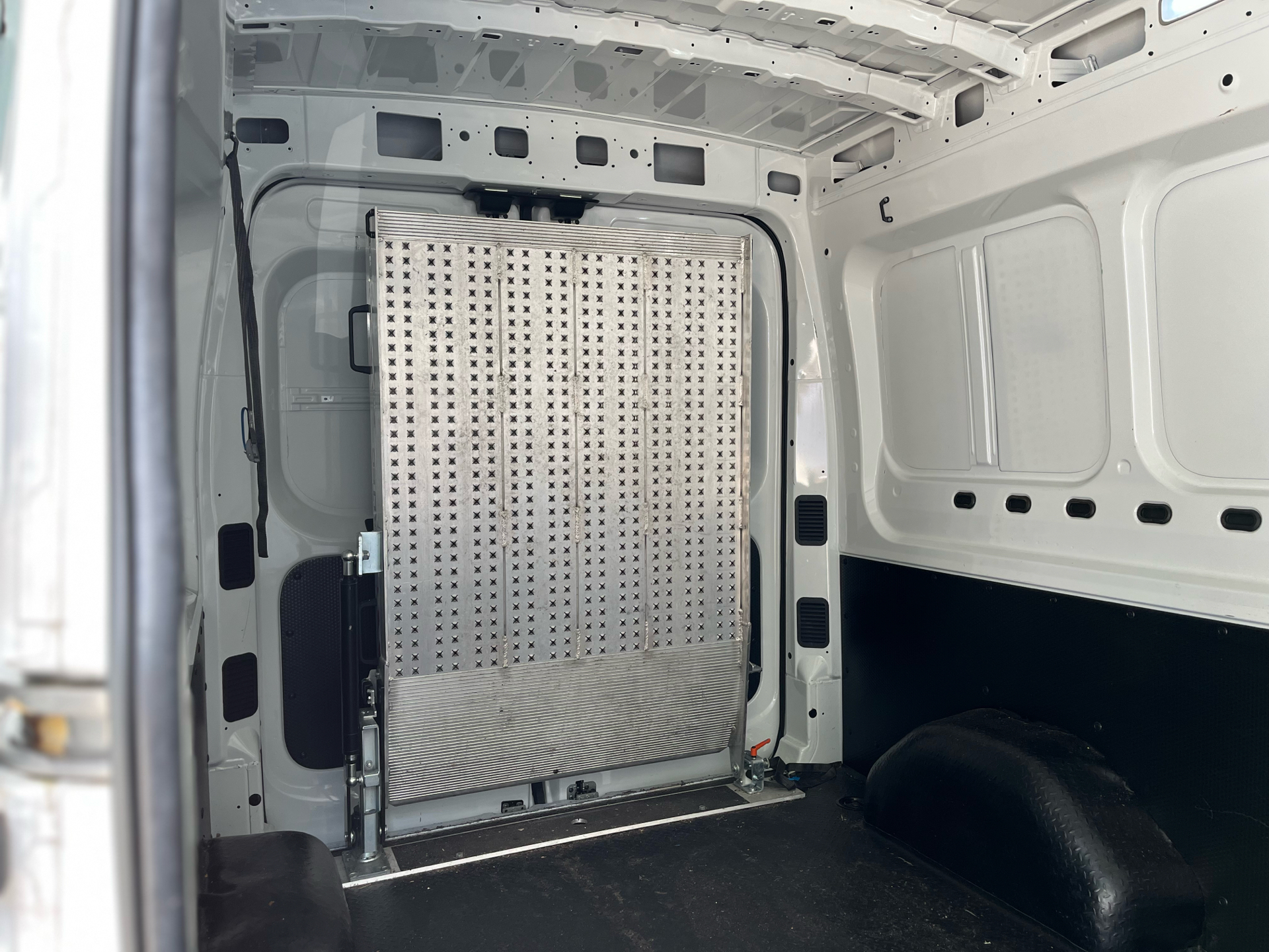 Billede af Maxus Deliver9 L3H2 2,0 D 148HK Van Aut.