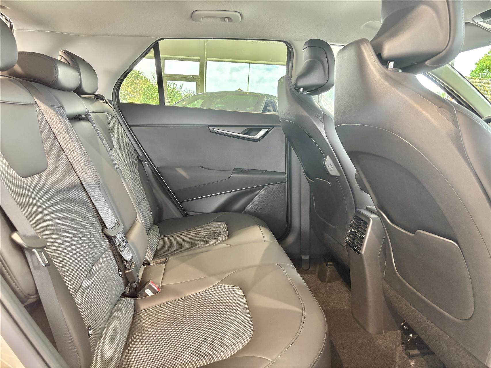Billede af Kia Niro 1,6 GDI PHEV  Plugin-hybrid Prestige DCT 183HK 5d 6g Aut.