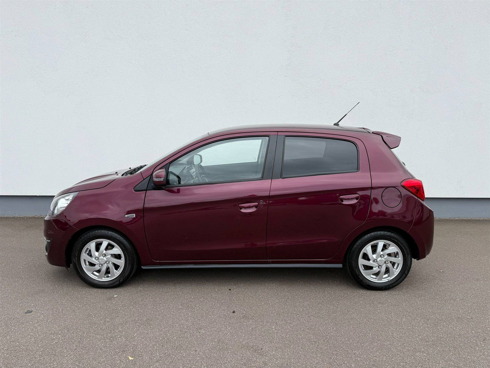 Billede af Mitsubishi Space Star 1,2 Invite+ 80HK 5d