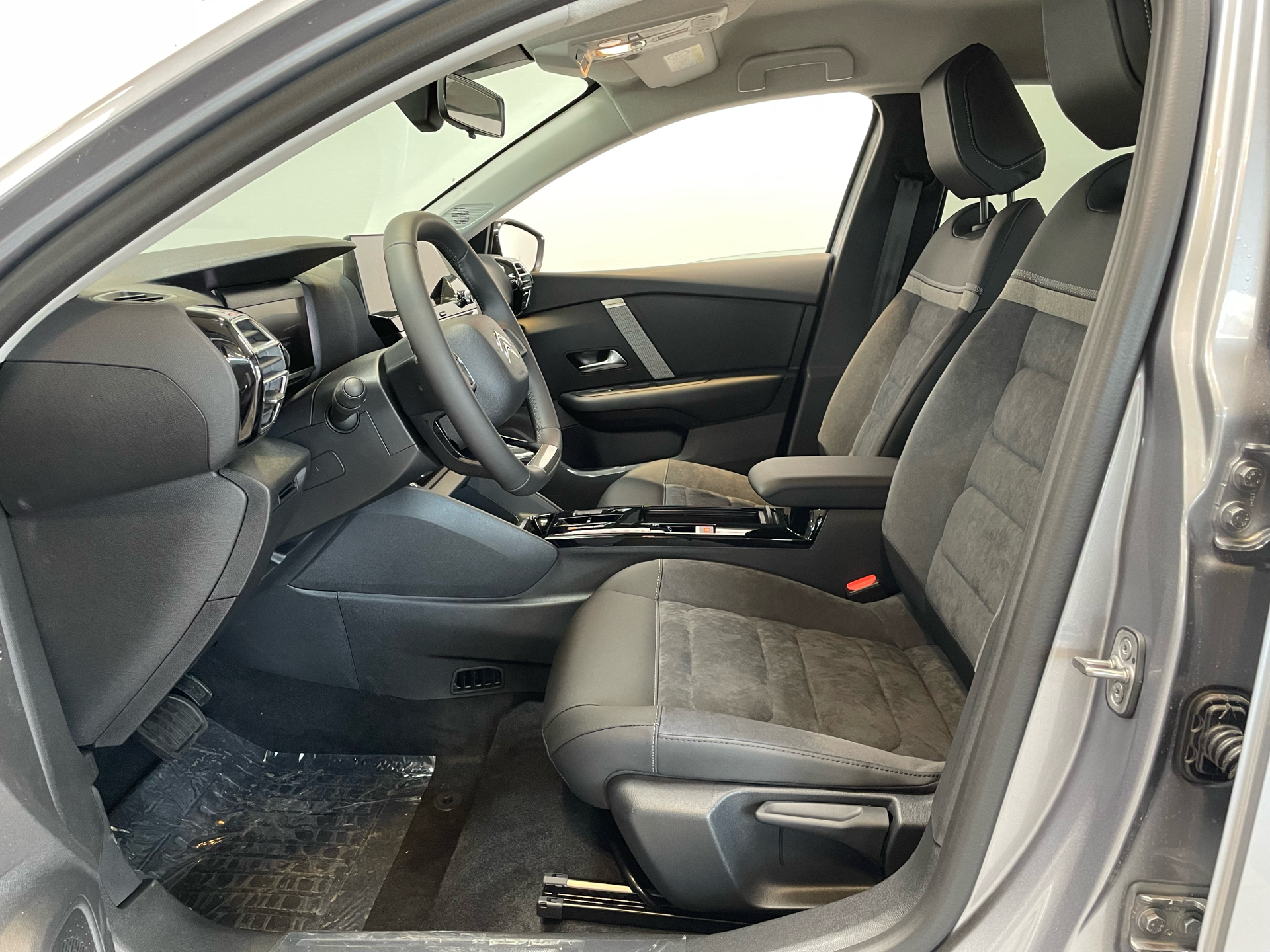 Billede af Citroën e-C4 X EL Concorde 136HK 5d Aut.
