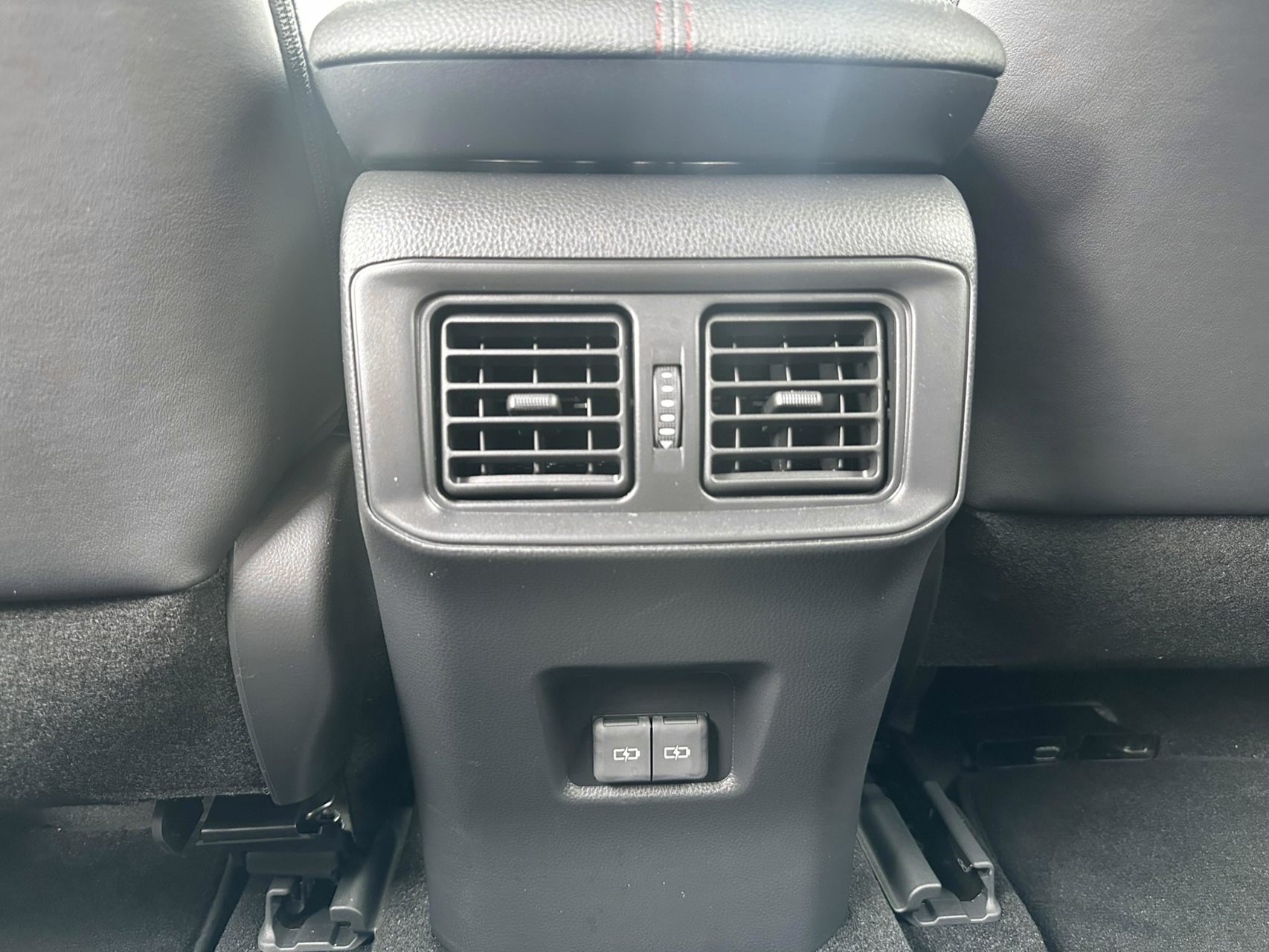 Billede af Toyota RAV4 Plug-in 2,5 Plugin-hybrid Active Comfort AWD 306HK 5d 6g Aut.