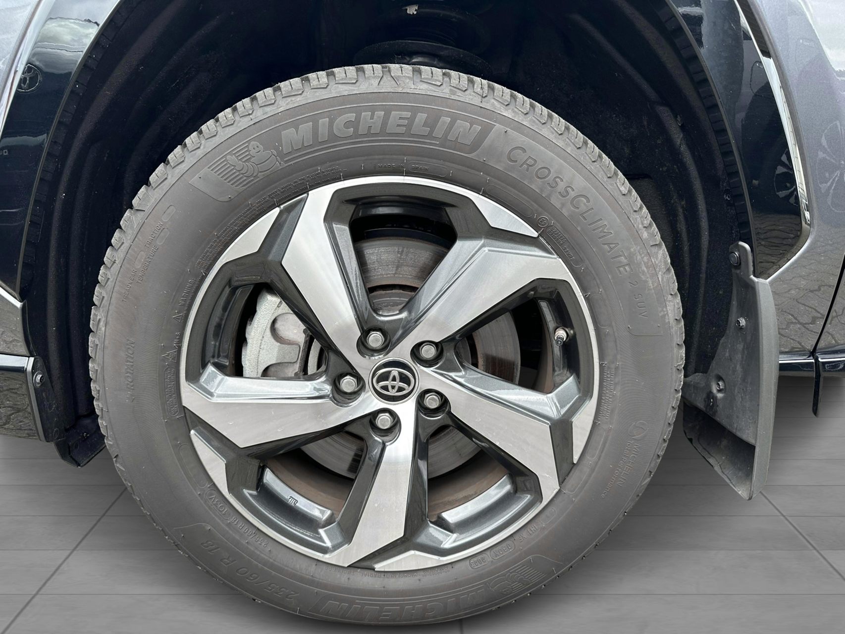 Billede af Toyota RAV4 Plug-in 2,5 Plugin-hybrid Active Comfort AWD 306HK 5d 6g Aut.