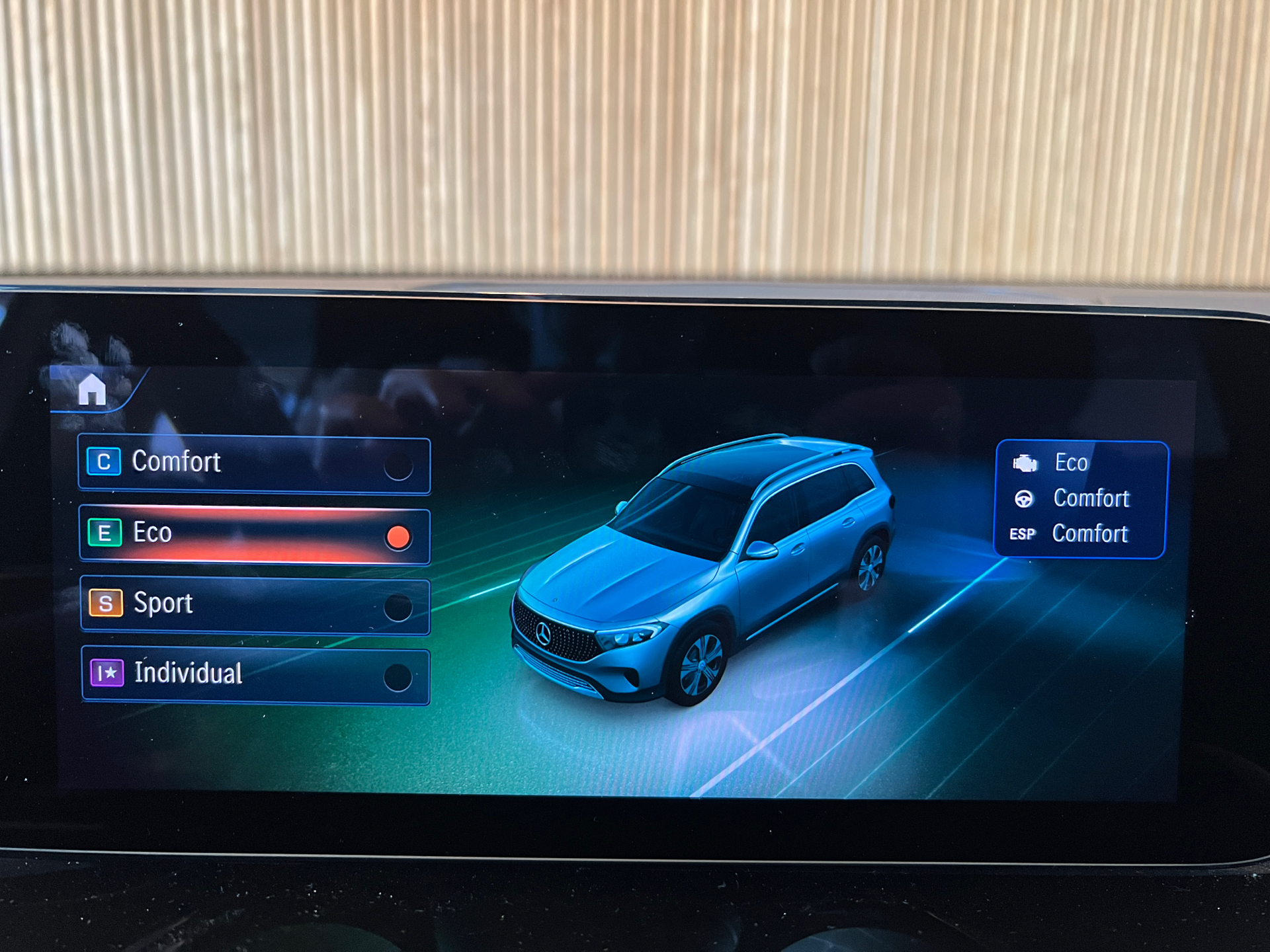 Billede af Mercedes-Benz EQB 250+ EL Premium Plus 190HK 5d Aut.